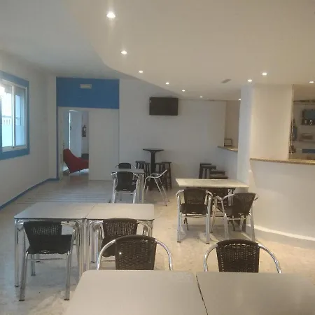 Hostal Portucale - Guest house